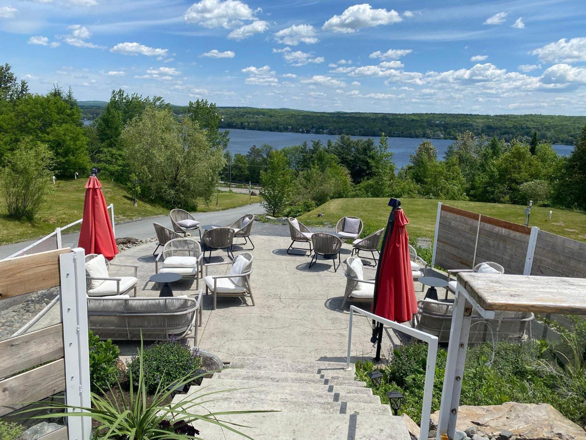 Au Sommet Du Lac Magog Exterior photo